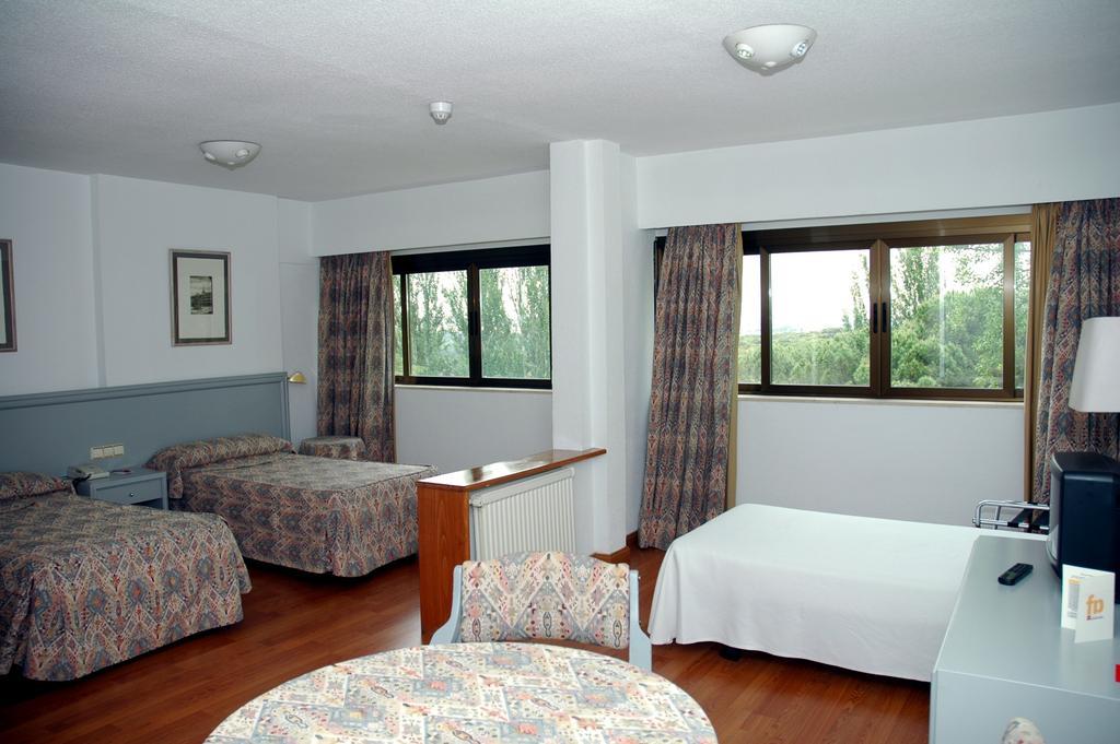 Hotel Escuela Madri Quarto foto